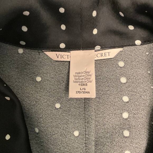 NWOT Victoria’s Secret Black Satin Dot Smoking Jacket with Pockets Size Large - Picture 9 of 9